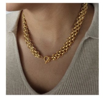 Collier en Titane: L’Élégance de la Résistance