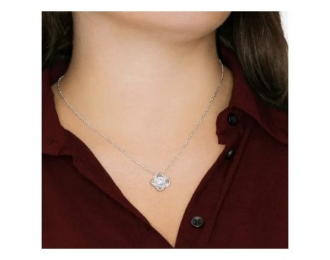 Collier perle de lune