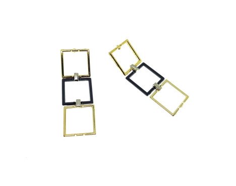Boucles d'oreilles pendantes élégantes : Modèle carré, couleur or