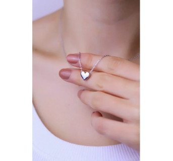 Collier cœur sans pierre, couleur argent : Symbole d'amour épuré