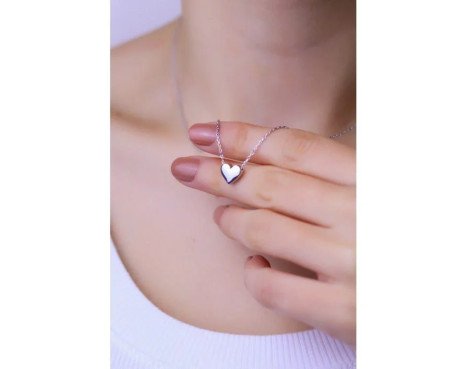 Collier cœur sans pierre, couleur argent : Symbole d'amour épuré